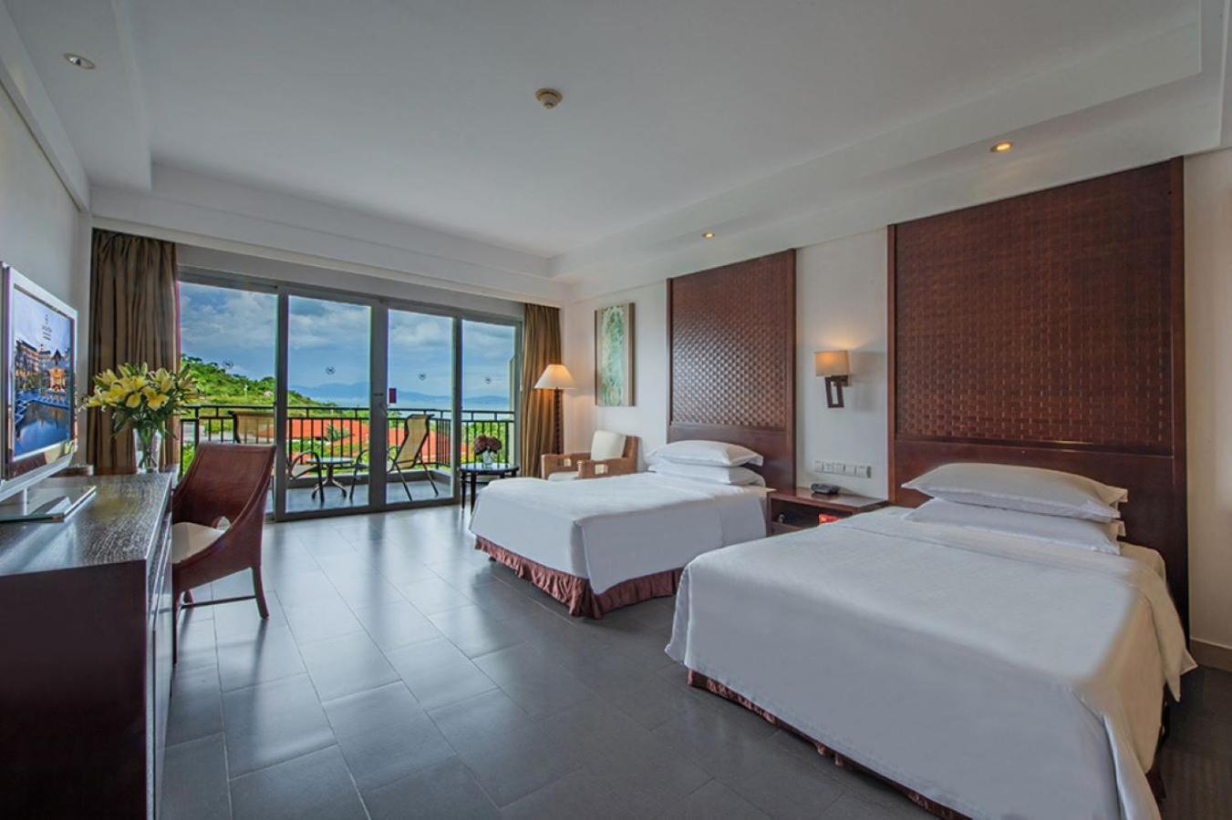 Sheraton Huizhou Beach Resort Huidong Exterior photo