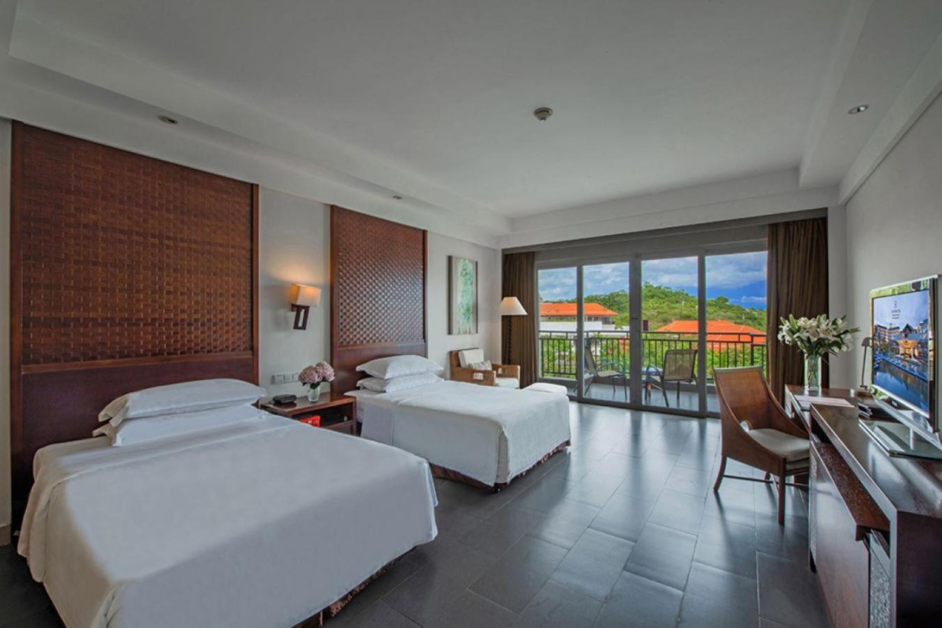 Sheraton Huizhou Beach Resort Huidong Exterior photo