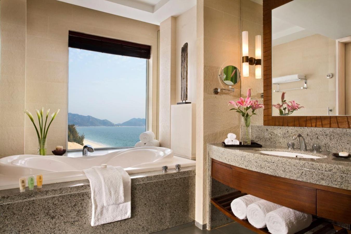 Sheraton Huizhou Beach Resort Huidong Exterior photo