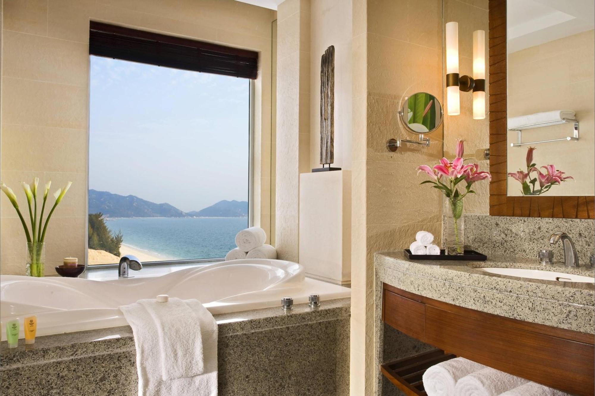 Sheraton Huizhou Beach Resort Huidong Exterior photo